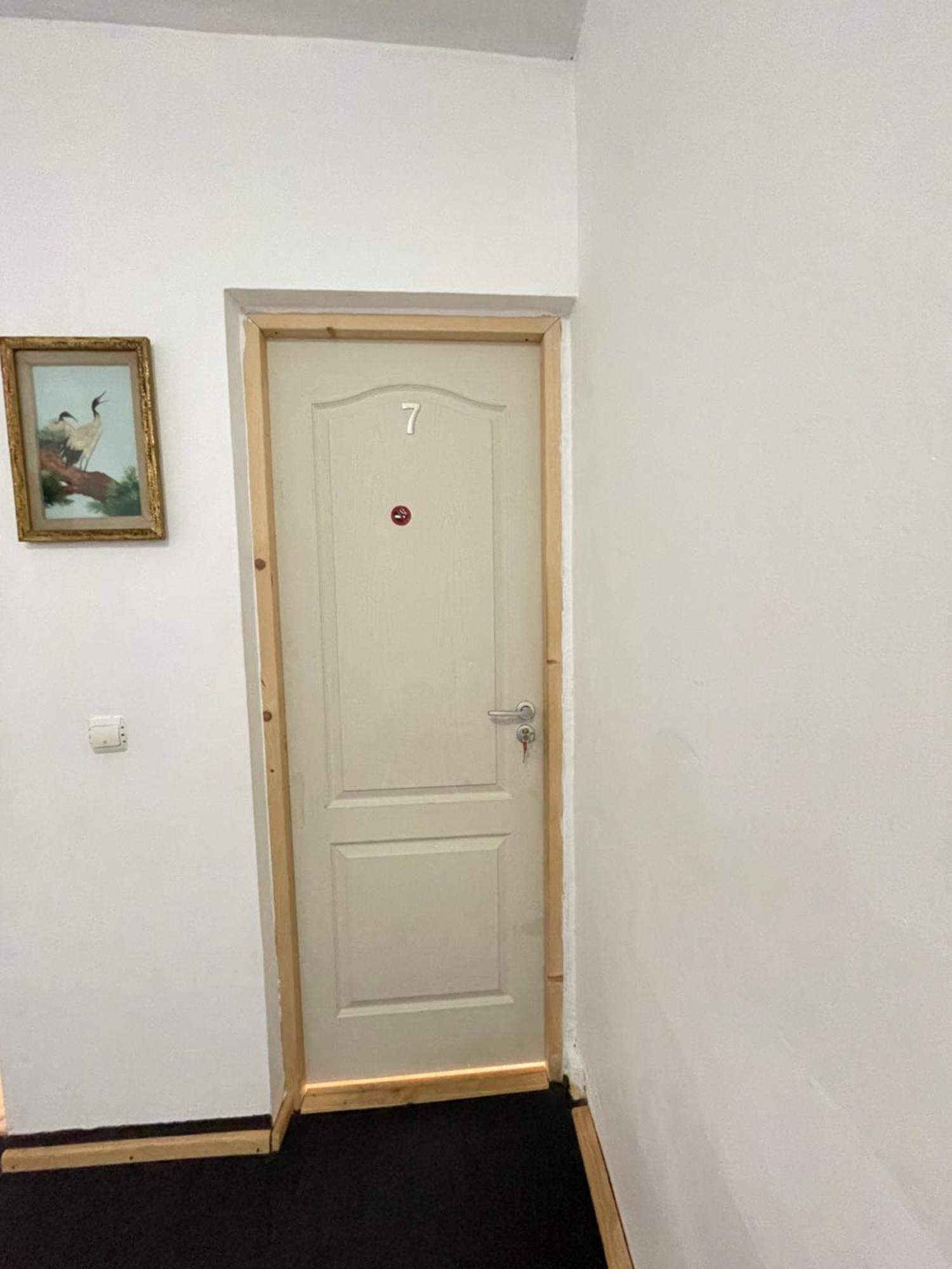 Casa Trandafirilor Hotel Tulcea Bagian luar foto