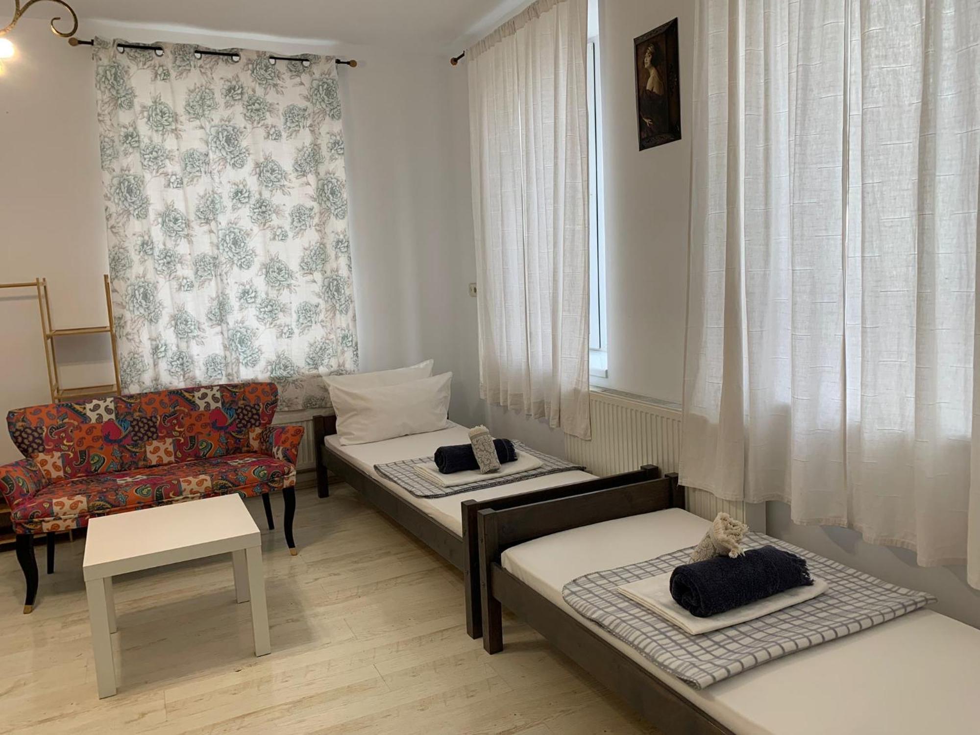 Casa Trandafirilor Hotel Tulcea Bagian luar foto