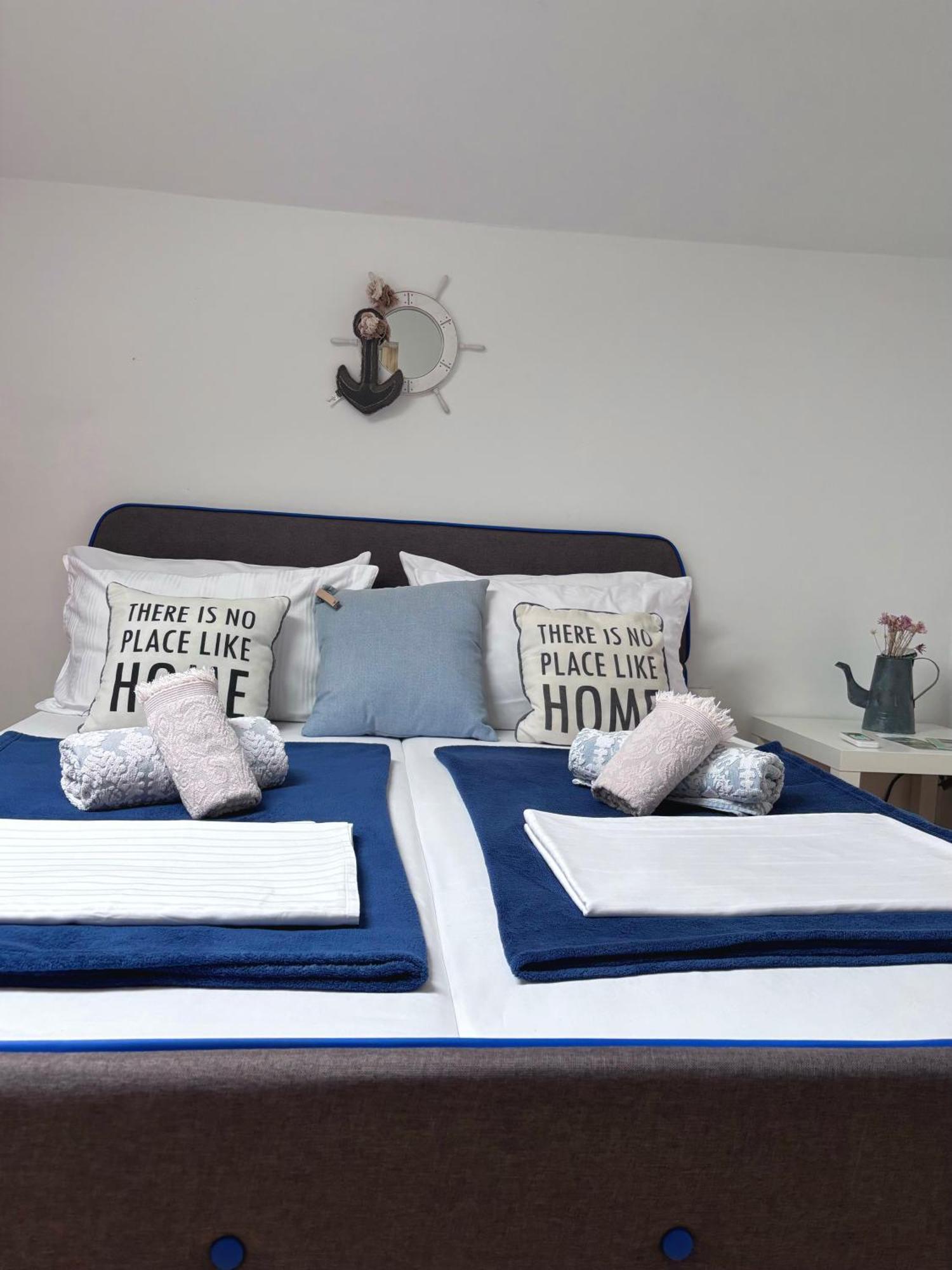 Casa Trandafirilor Hotel Tulcea Bagian luar foto