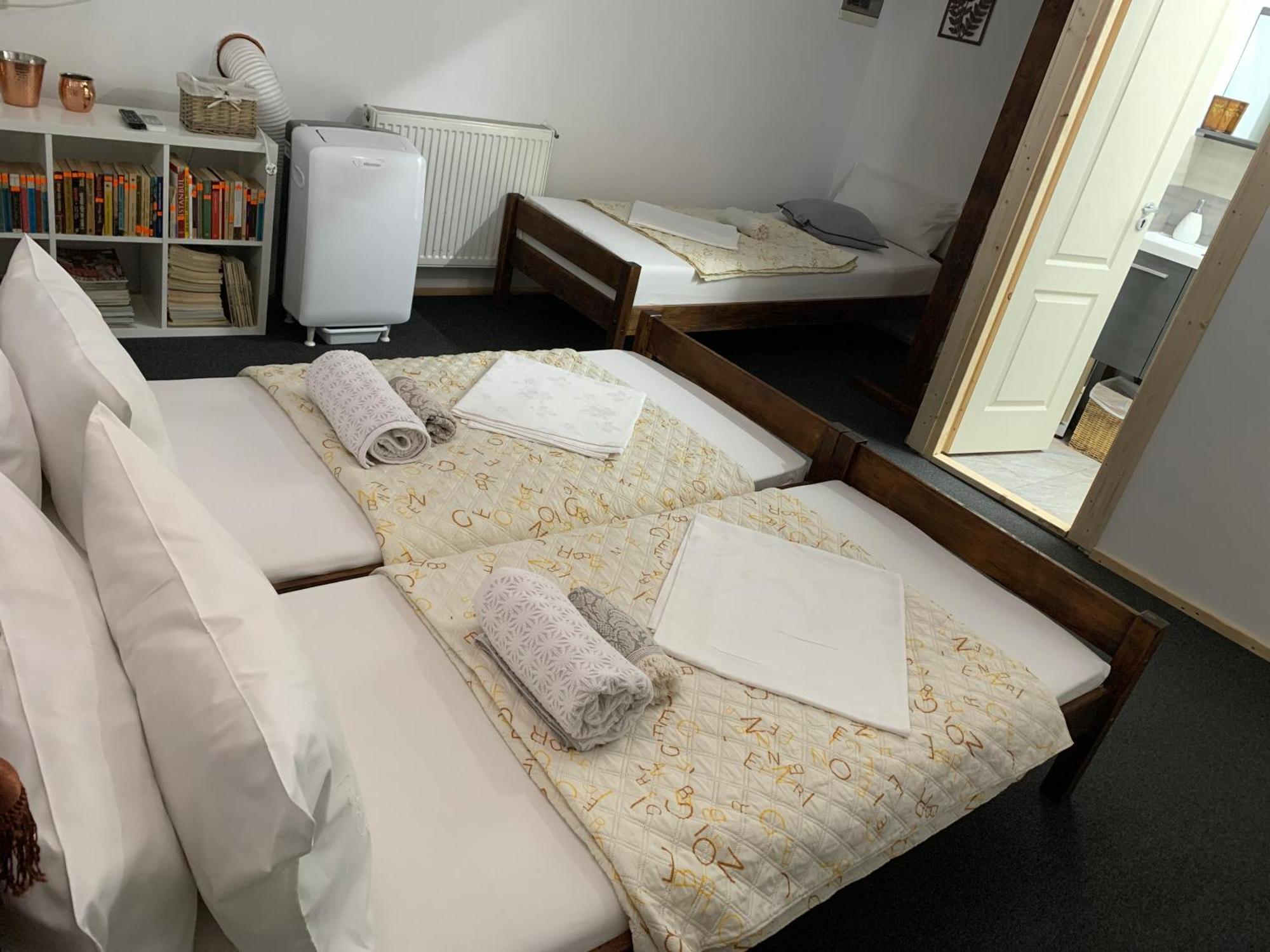 Casa Trandafirilor Hotel Tulcea Bagian luar foto